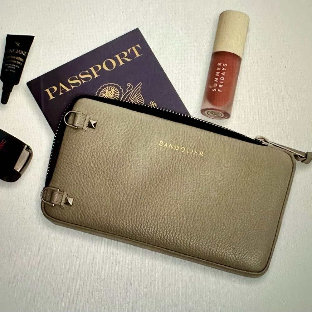 Bandolier EMMA Greige/Silver Pebble Leather Crossbody bag w/separate iPhone Case - Picture 11 of 12